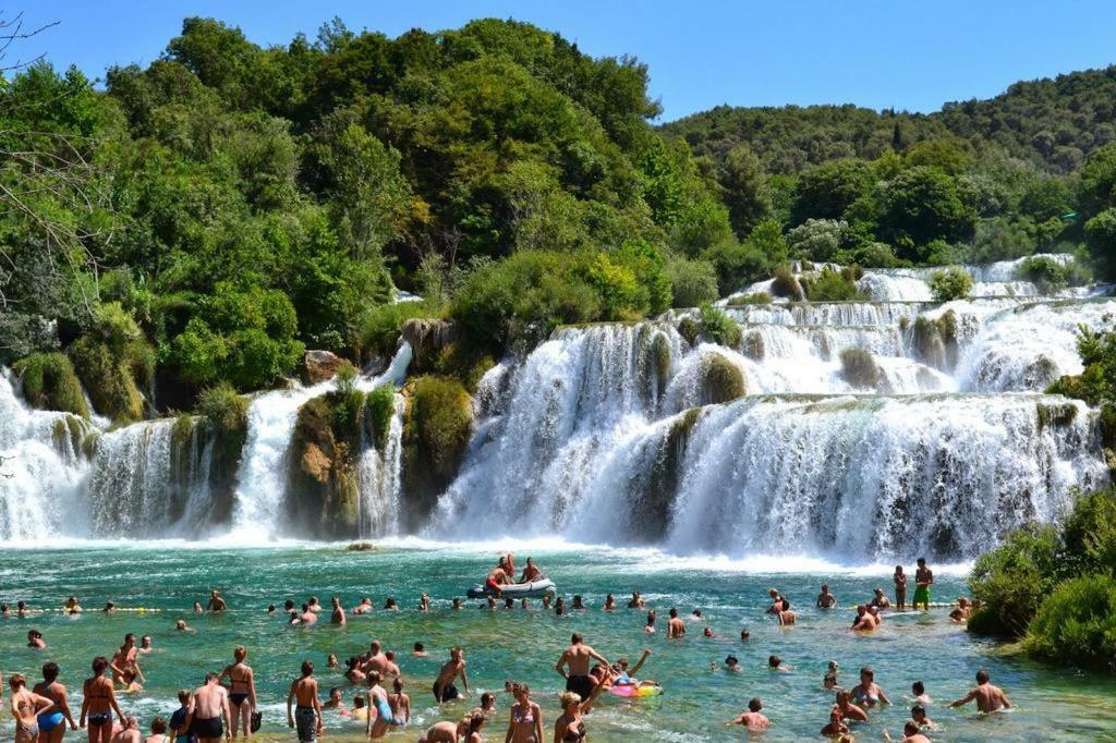 Amadrian Apartments Šibenik Kültér fotó